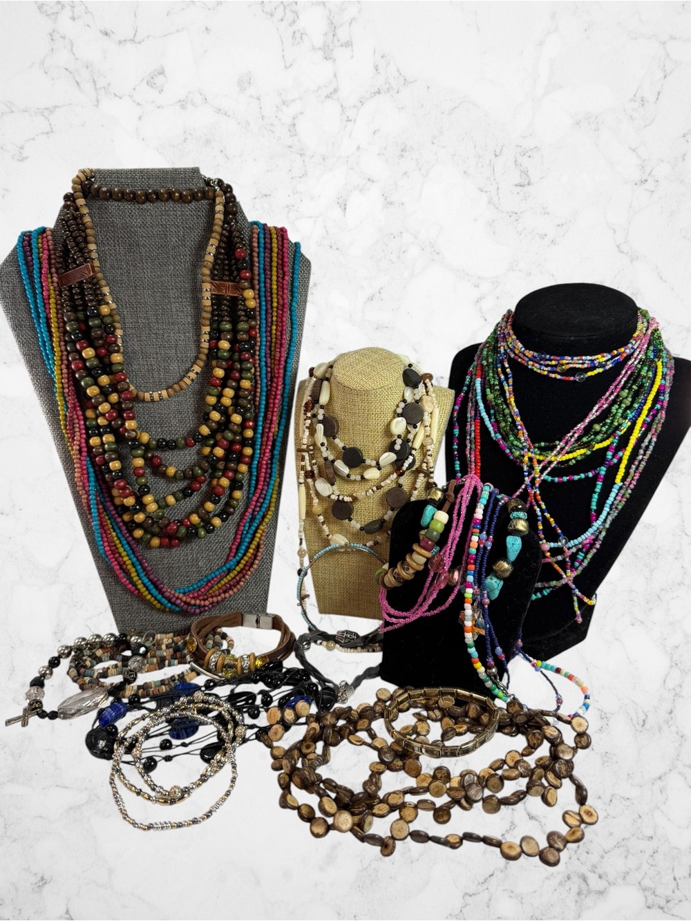 28 Piece Jewelry Lot Wearable Craft Necklace Bracelet Seed Bead Wood Acrylic
